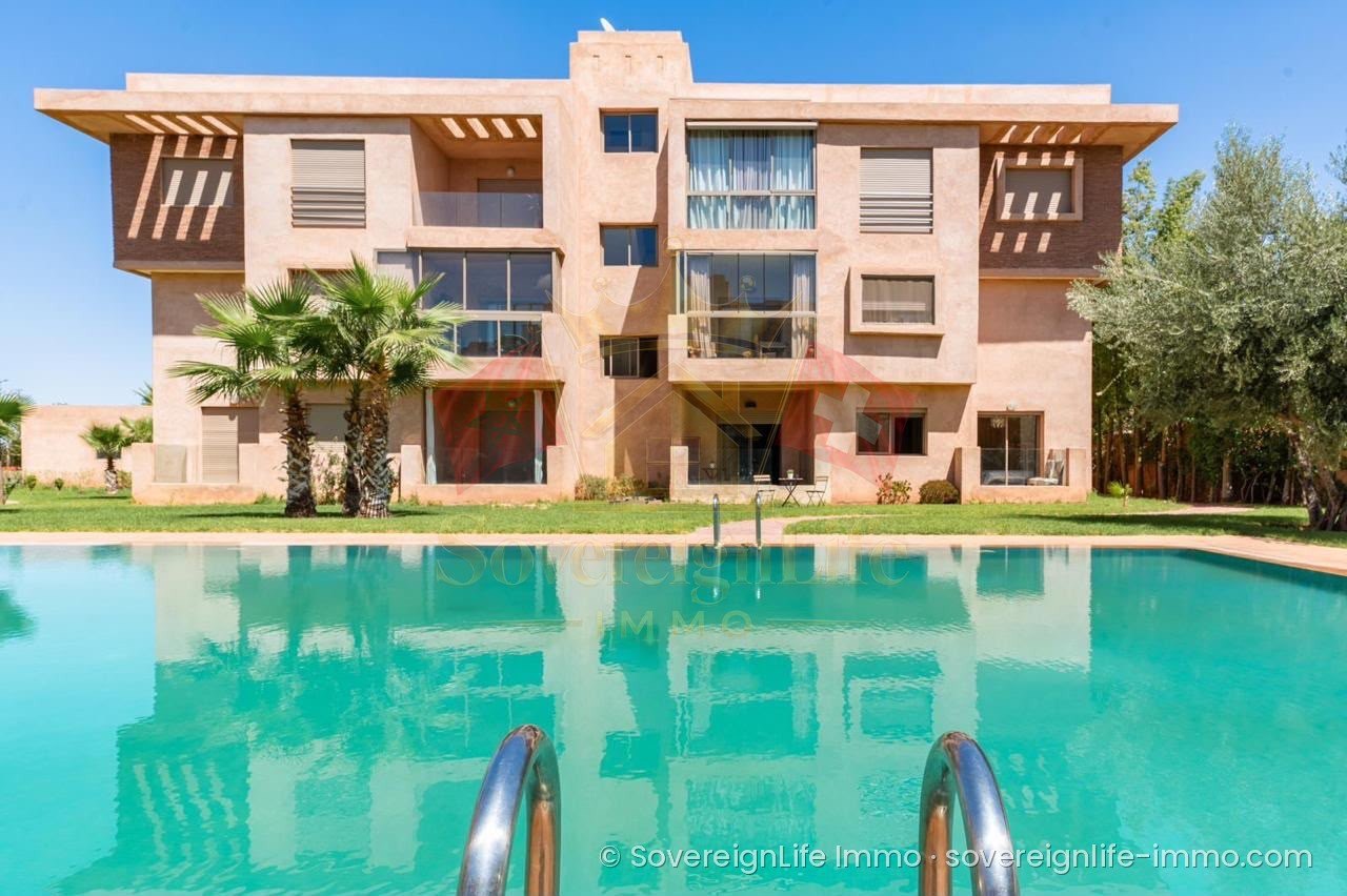 Furnished 2-bedroom garden-level apartment with pool view – Les Cerisiers Residence