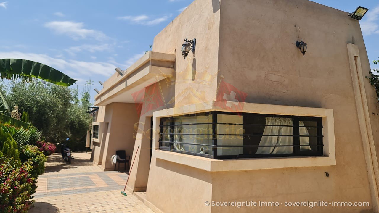 Projet d'investissement – Domaine de 1 ha avec maison d'hôtes, villa semi-finie et 200 oliviers – Route de l'Ourika — photo 1